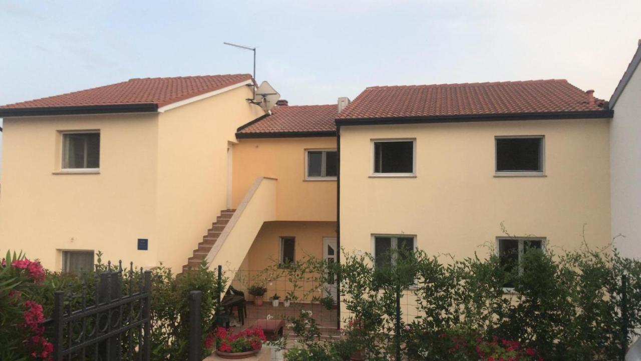 Villa Vinki Vinkuran Extérieur photo